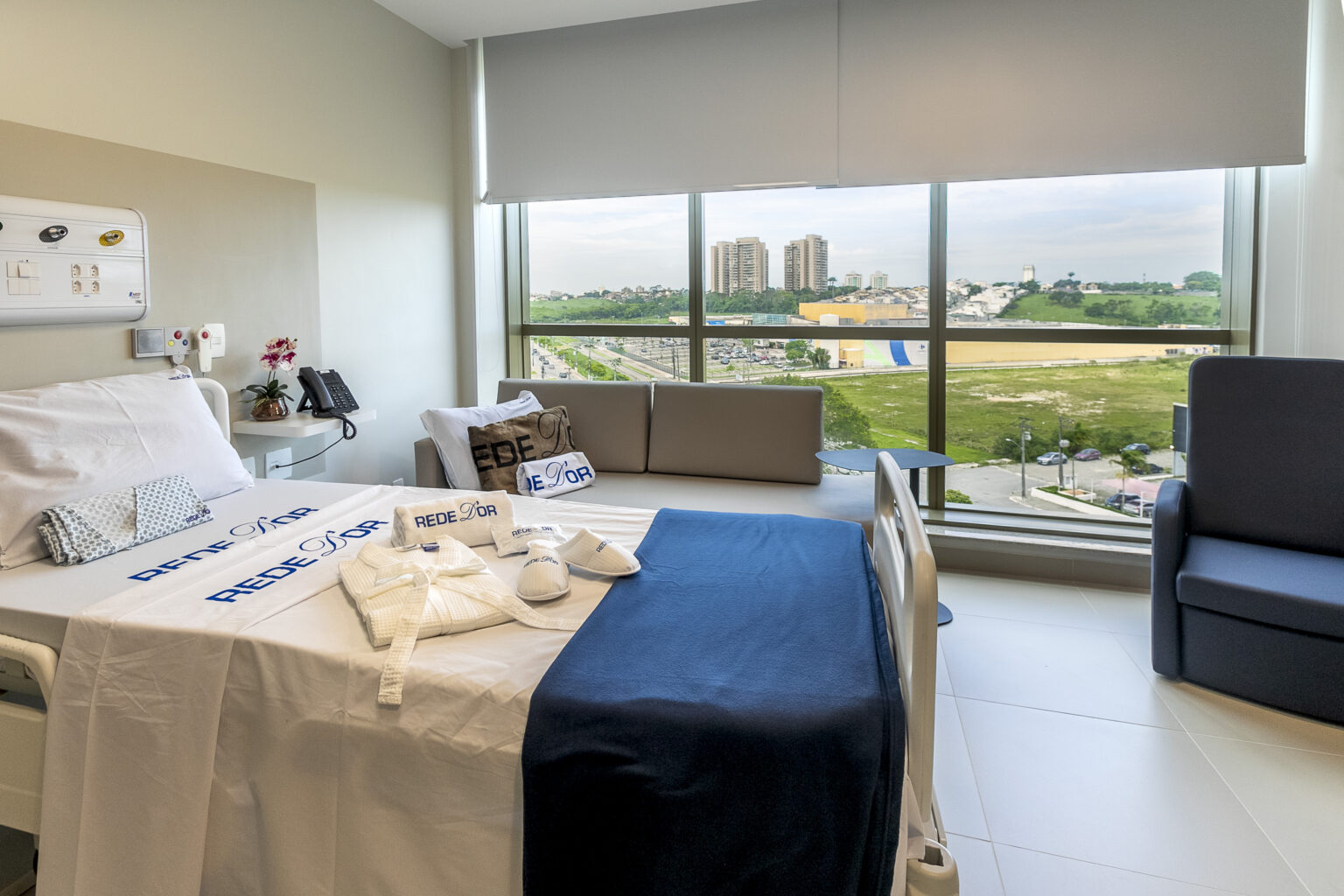 Quarto privativo Rede D'Or com vista para Macaé